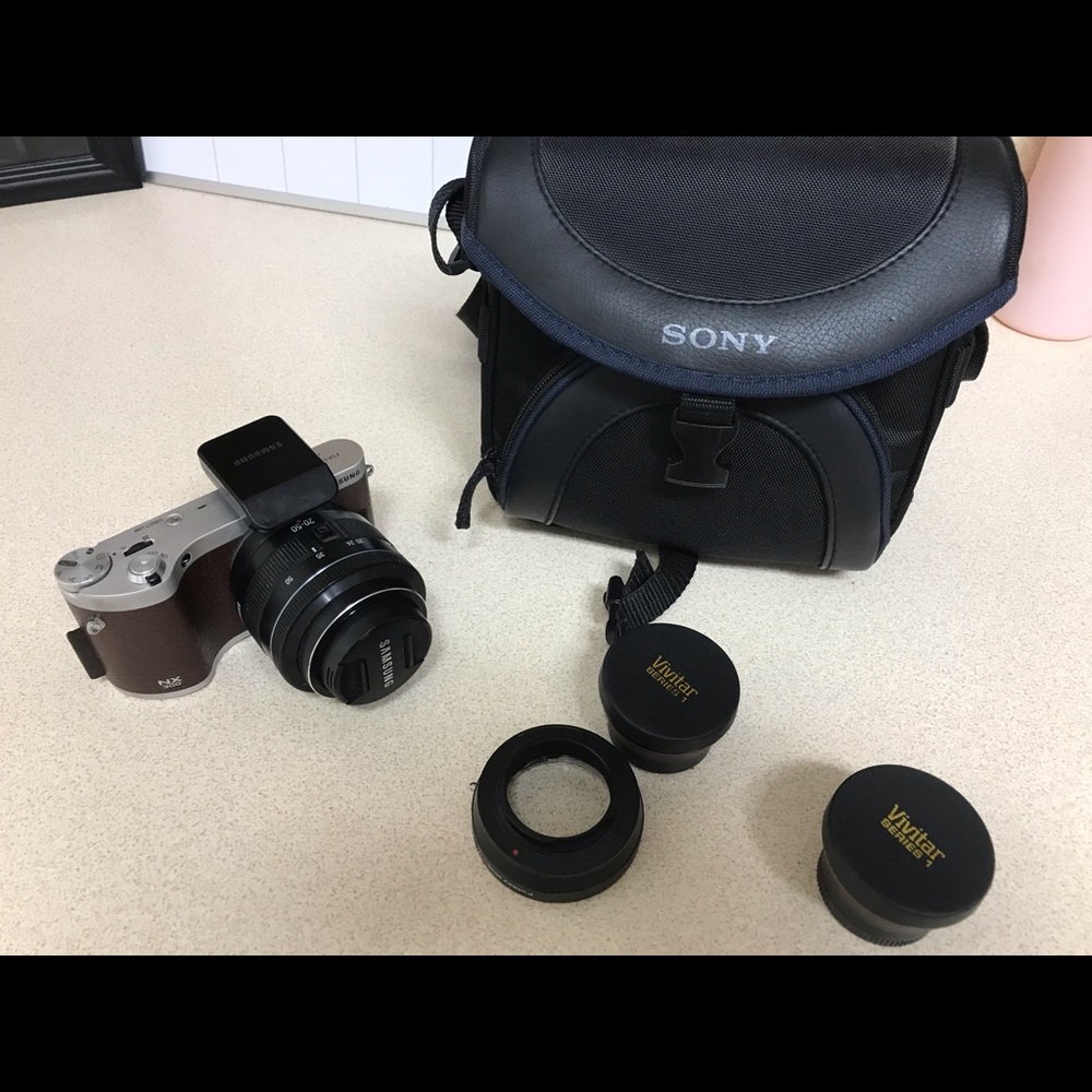 Samsung NX300